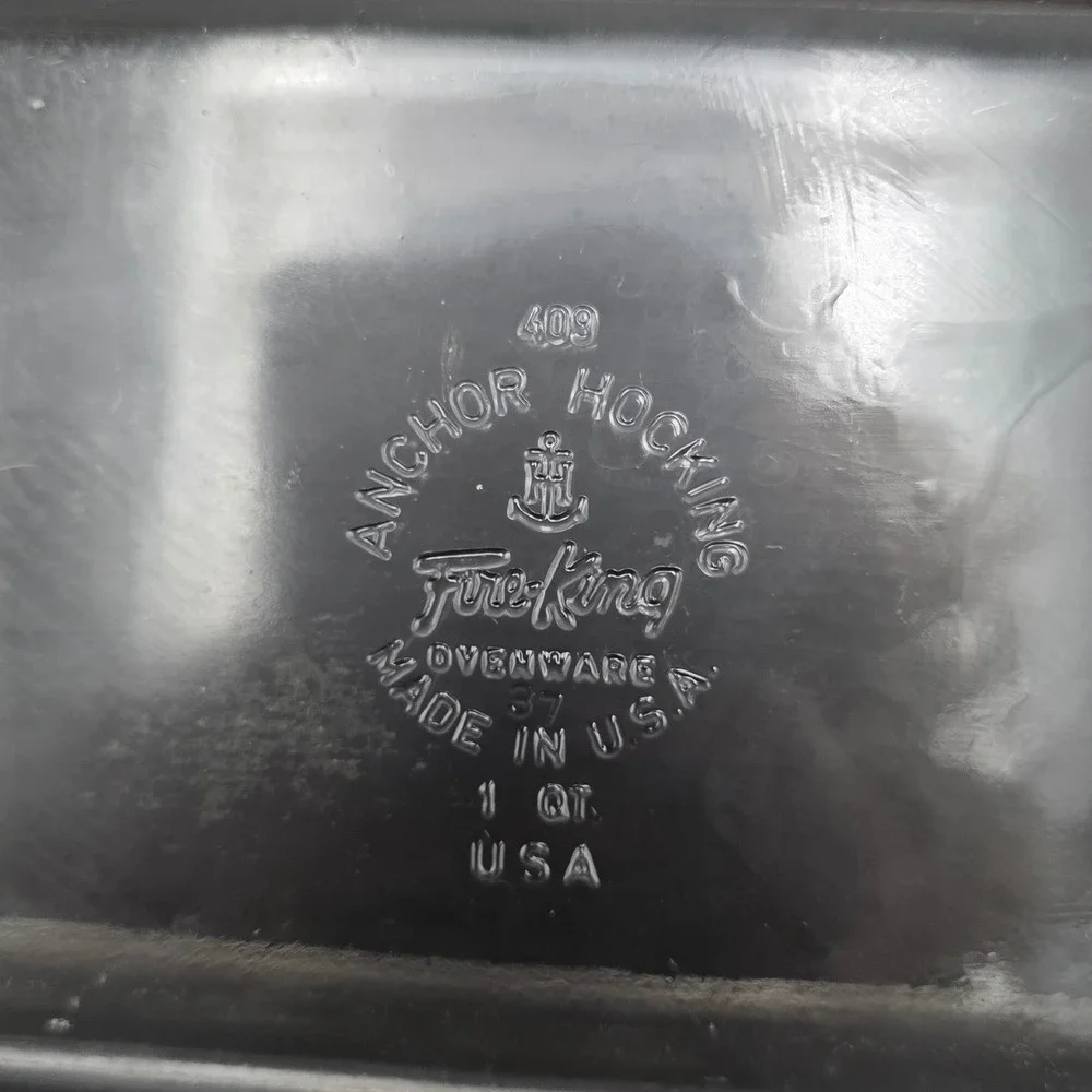 Anchor Hocking Fire King Glass‎ Baking Dish with Ornate Silver Plate Holder 1 Qt